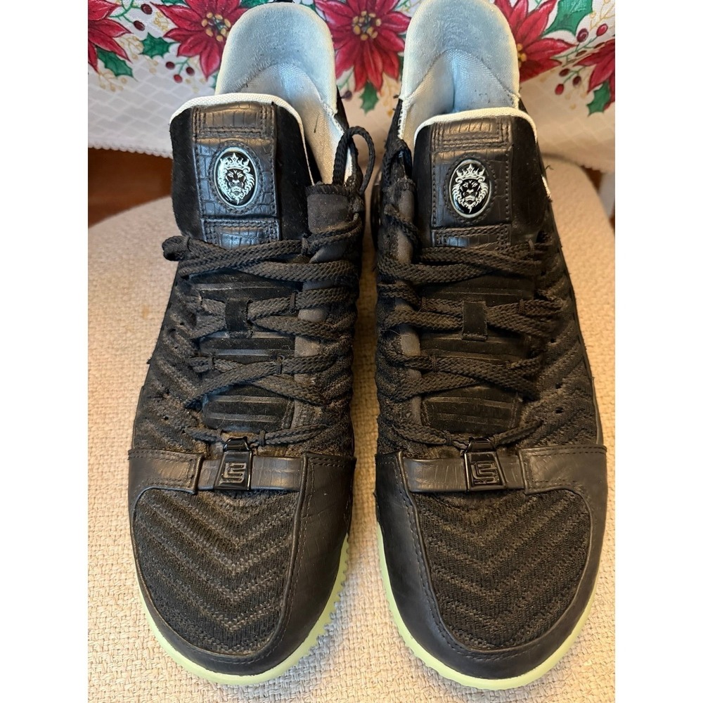 Nike LeBron 16 Glow Men's sneakers shoes